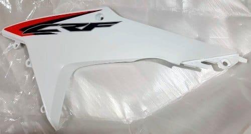 CACHA ALETA RADIADOR IZQUIERDA B TRASERA INFERIOR CRF 250 L